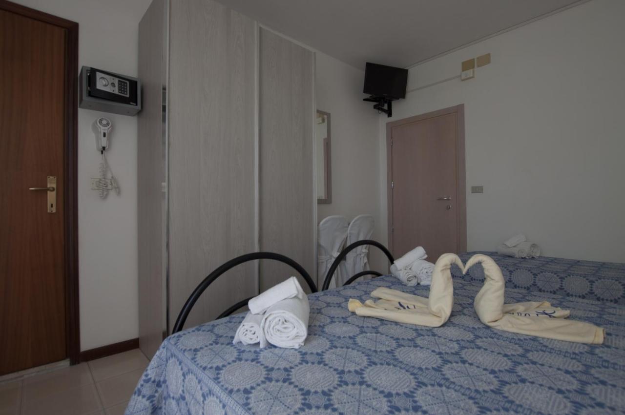Carillon Hotel 3*